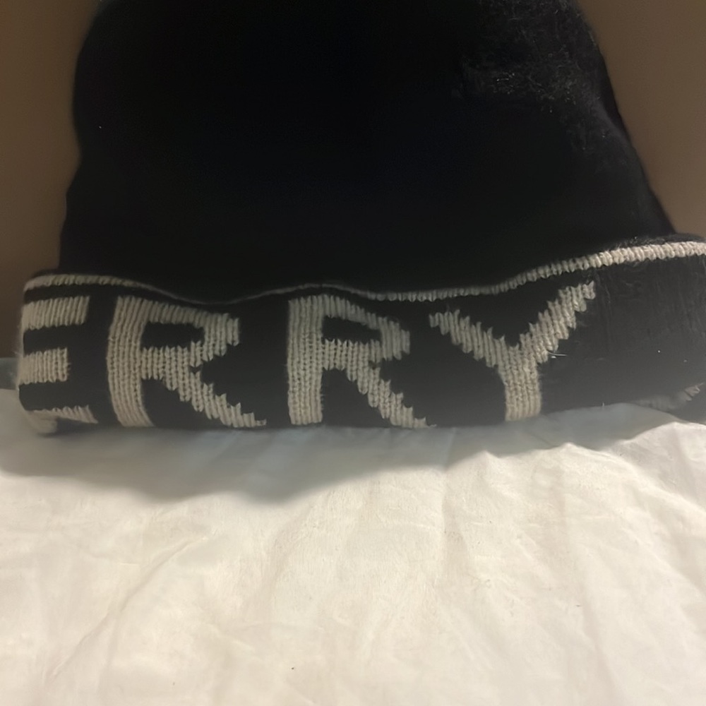 Burberry Black and White Logo Beanie - Picture 2 of 4